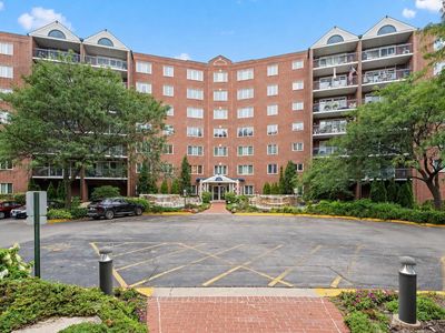 Property at 8560 W Foster Ave Unit 202, Norridge, IL