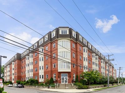 120 Wyllis Ave UNIT 223