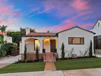 4592 Vista St