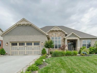 735 Griffin Ln
