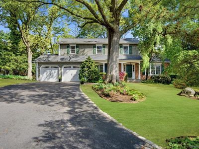 7 Great Neck Court