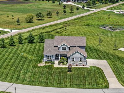 5215 Windrose Ln