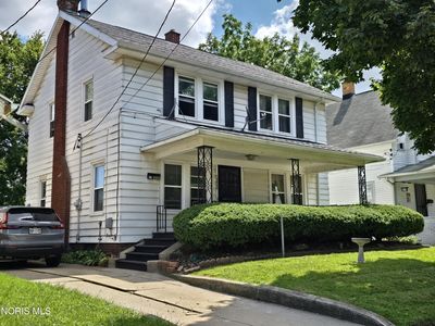 3820 Berkeley Dr