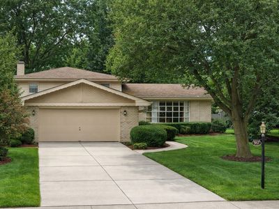 917 W Army Trail Blvd
