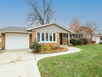 Property at 225 Placid Way, Elk Grove Village, IL