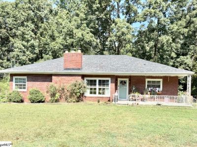 Property at 16 E Washington Cir, Honea Path, SC