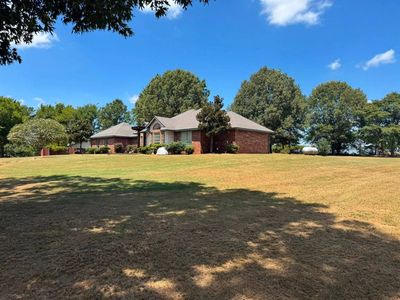 1899 Enchanted Ln