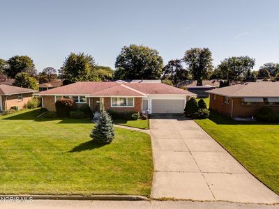 206 Meadow Ln
