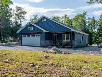 52 E Shore Road