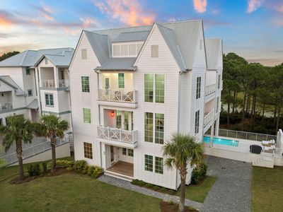 66 Woodward Dr