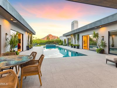 4021 E Claremont Ave