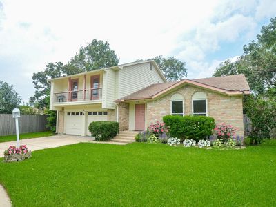 10707 Sagewind Cir