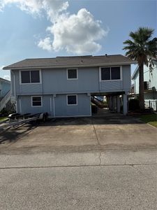 Property at 1075 Redfish St, Bayou Vista, TX