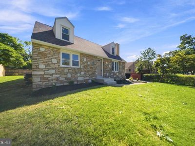 223 Rosewood Ave