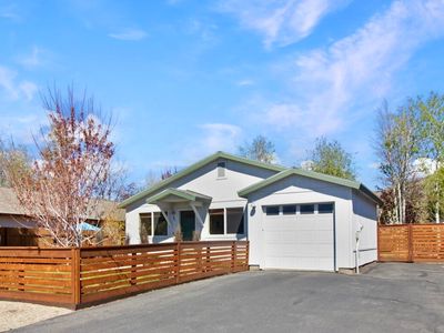 951 Forest Bend Dr