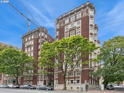 1209 SW 6th Ave Unit 701