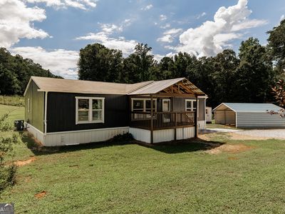 1637 Young Harris Rd