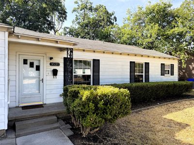 3520 Maple Ave