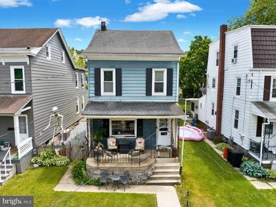 28 Front St