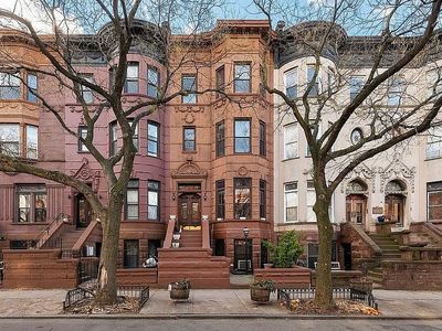 256 Decatur St