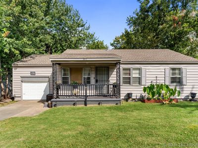 2017 N College Ave