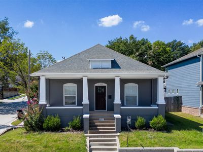 1102 N Main St