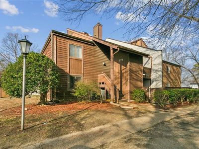 571 Ayrshire Way APT A