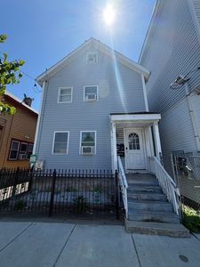 927 Broadway