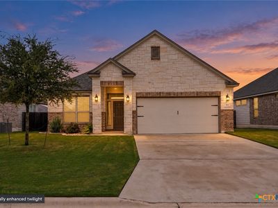 802 Wyndcrest Dr