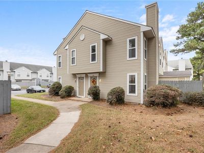710 Gemstone Ln