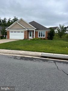 1325 Imboden Dr