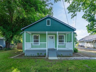2431 Alexander Ave