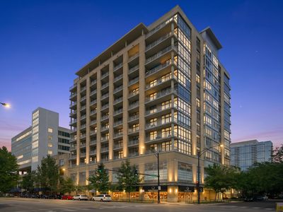 212 E Cullerton St APT 1004