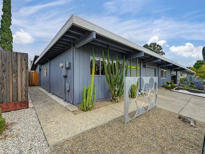 4745 River College Dr