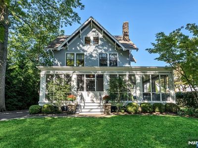 50 N Van Dien Avenue