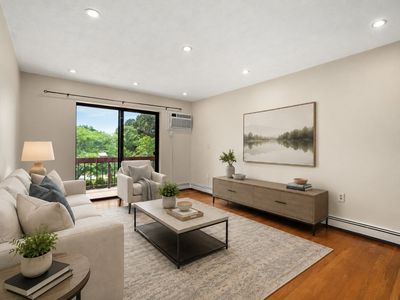 655 Saw Mill Brook Pkwy APT 20