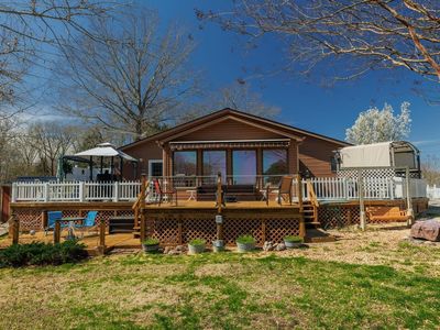 100 Cemetery Hill Ln