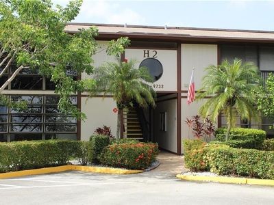 9728 S Belfort Cir #206