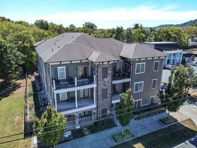 1319 W Main St #207