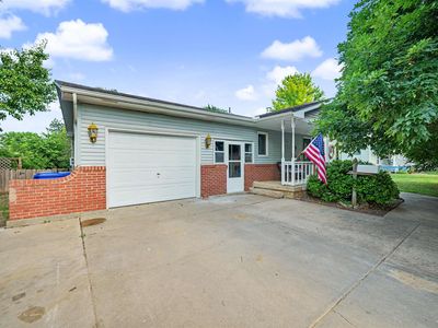105 S Cedar St