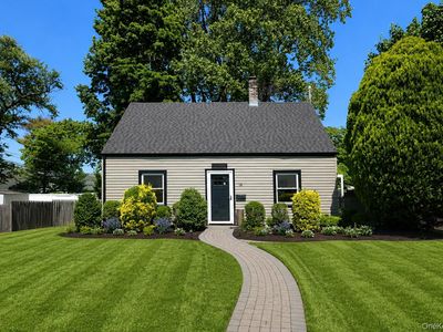 12 Garland Lane