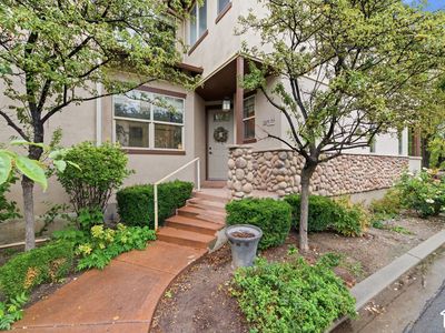 1674 E Kelmscott Ct APT A