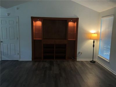 32 Hickory Dr