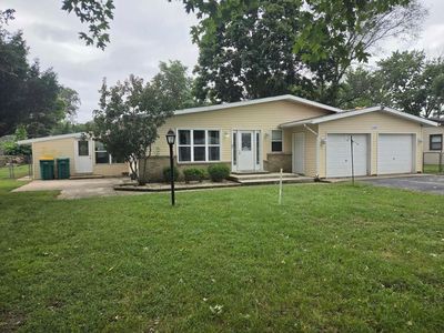 1445 Lantern Ln