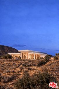 5195 Pioneertown Rd