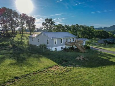 4424 Bluegrass Rd