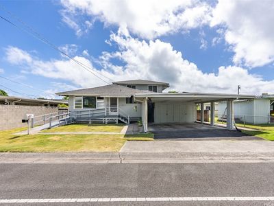 664 Kihapai St