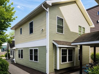145 E 8th St #109