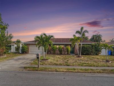 3907 23rd Ave W
