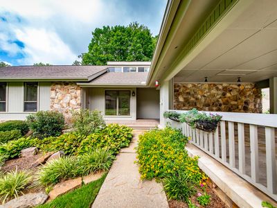 970 Anderson Cir